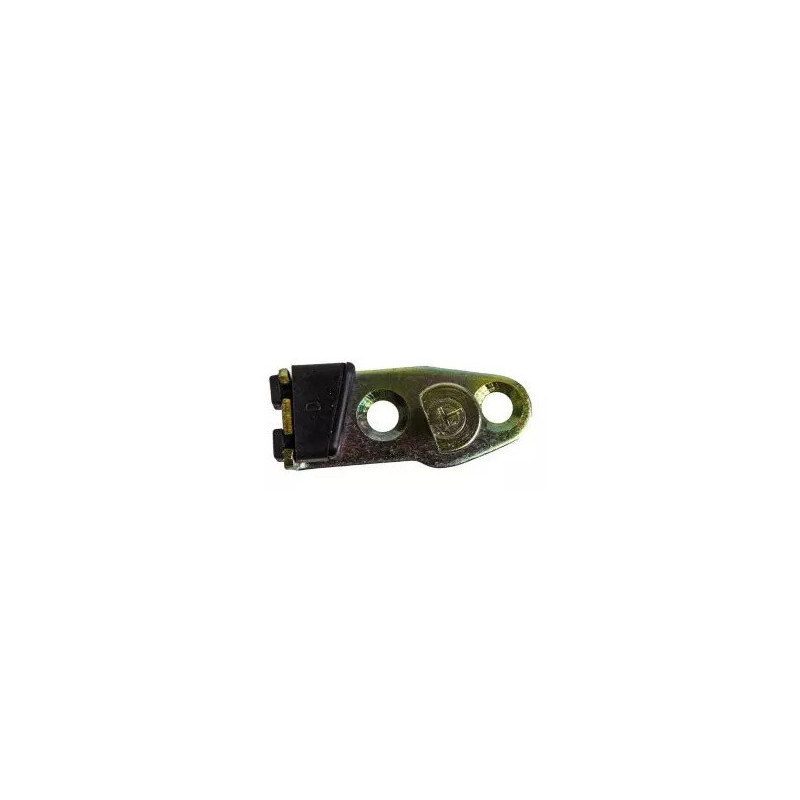 Hatchback striker plate